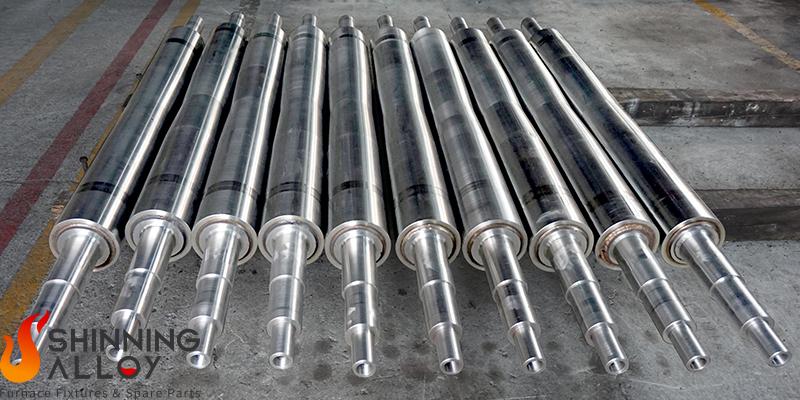 Furnace rolls for mesh belt furnace